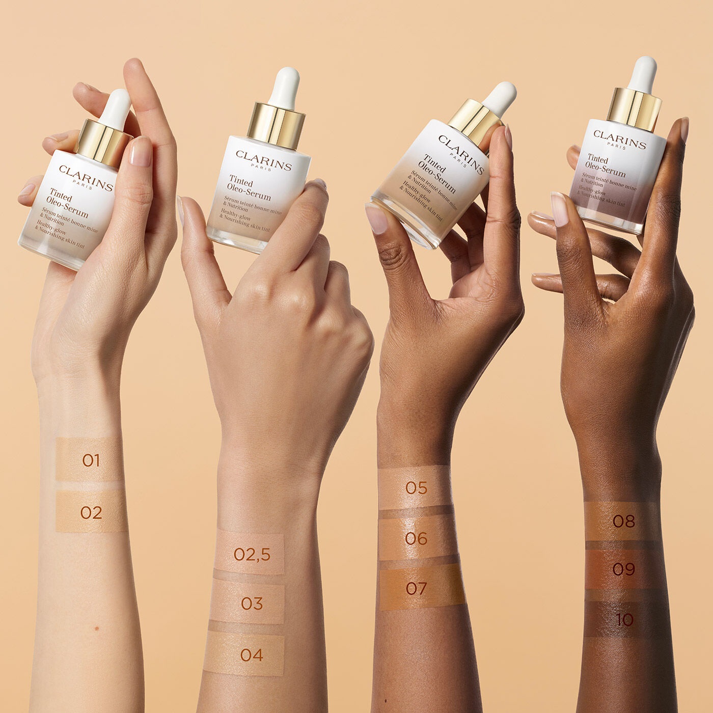 Clarins Tinted Oleo-Serum Fondotinta in Siero 04 - 30 ml, Coprenza Modulabile, Nutriente e Idratante