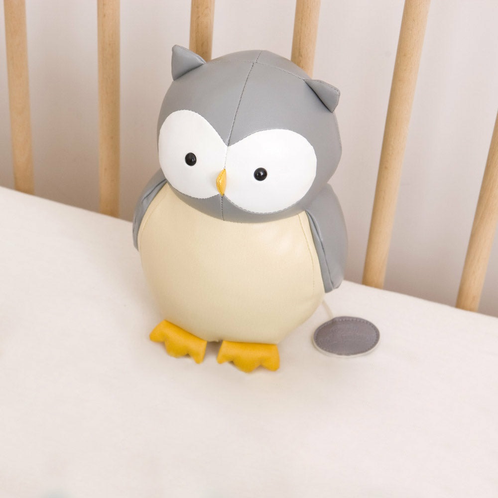 Little Big Friends Carillon Musicale Morbido - Nicoletta la Civetta, Facile da Pulire e con Melodie Diverse