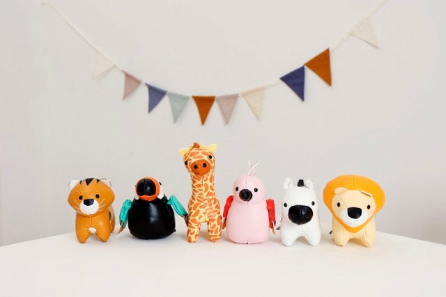 Little Big Friends Tim il Tiger - Peluche Sonaglio Morbido per Bambini, Facile da Pulire e Decorazione per Cameretta