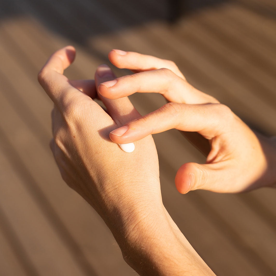 Panier des Sens Crema Mani Mandorla Lenitiva 30ml - Idratante, Nutriente, Levigante, Setificante