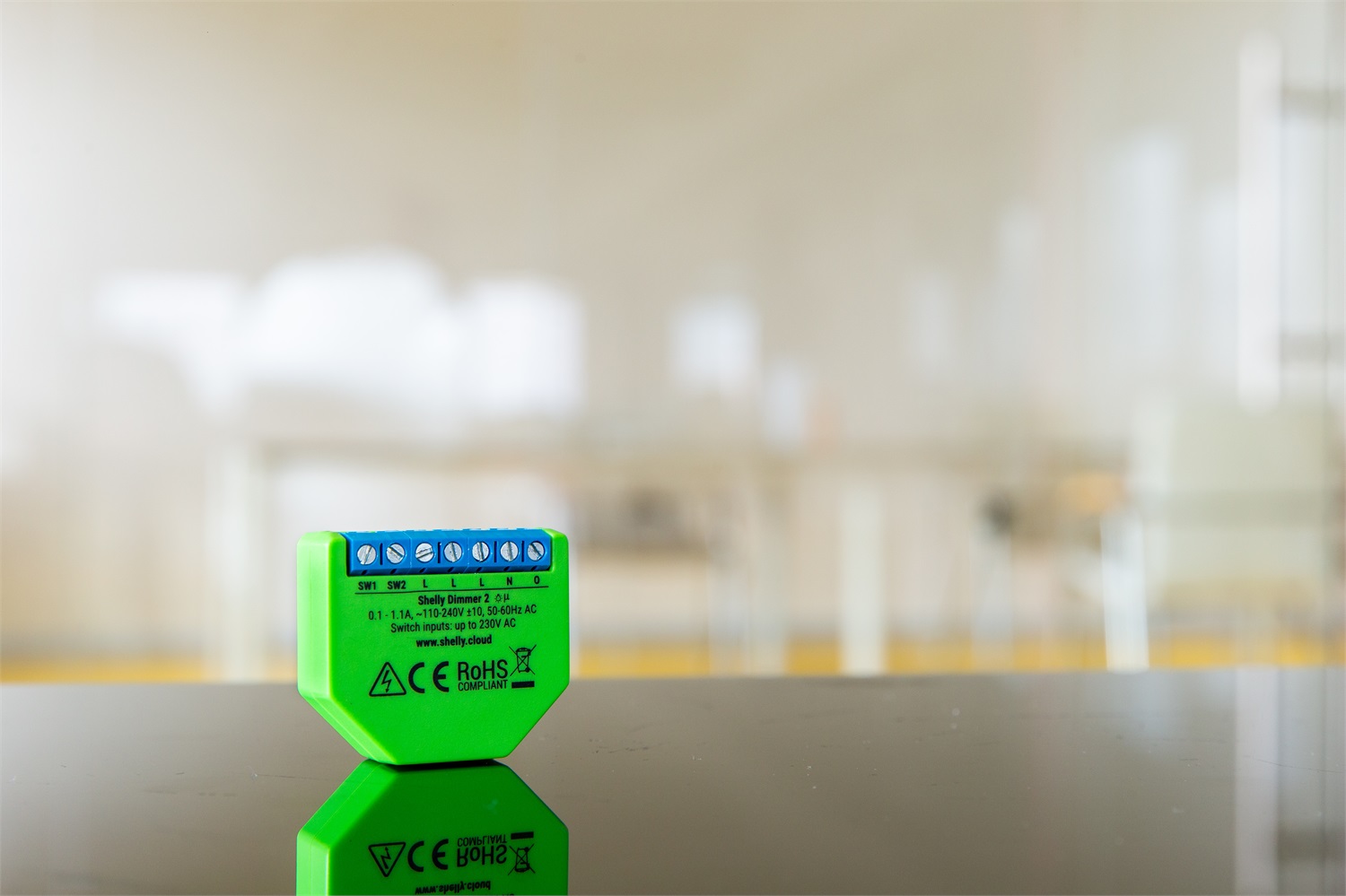 Shelly Dimmer 2 - Interruttore Varialuce Senza Fili Wi-Fi, Confezione da 2, Compatibile con Alexa e Google Home, App iOS e Android