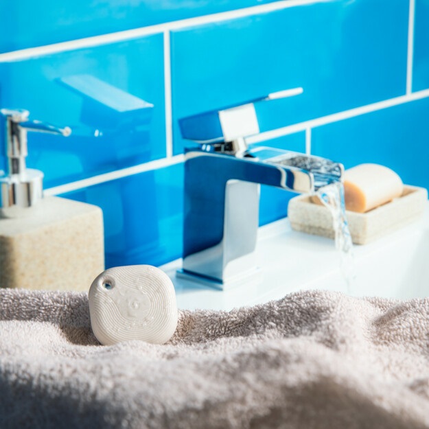 Shelly BLU Button Tough 1 - Pulsante Intelligente Bluetooth IP54 Avorio con Dimmer e Controllo di Scene Domotiche