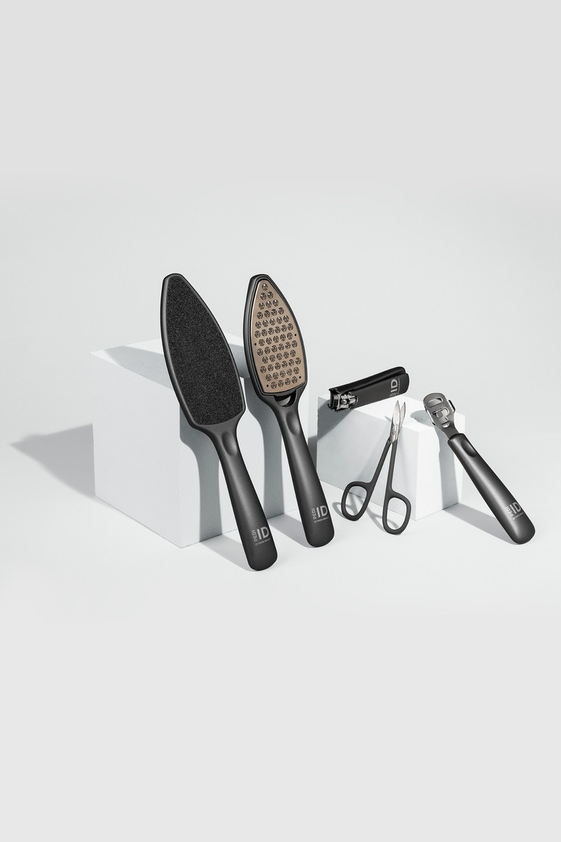 PARSA Beauty ID Grattugia Piedi in Acciaio Inossidabile - Spatola Professionale per Rimozione Calli e Cura Delicata dei Piedi