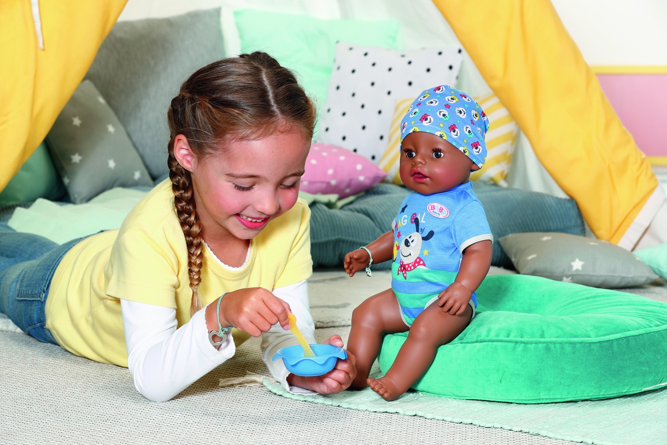 BABY born Magic Boy Doll 43cm - Facile per le mani dei bambini, promuove empatia e abilità sociali, include outfit e 10 accessori