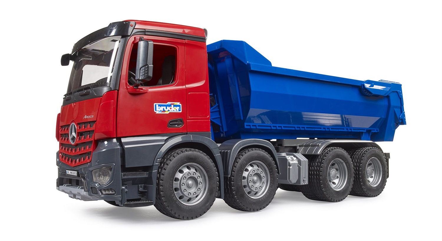 BRUDER MB Arocs Halfpipe - Camion Ribaltabile Giocattolo con Cabina Interattiva, Scala 1:16