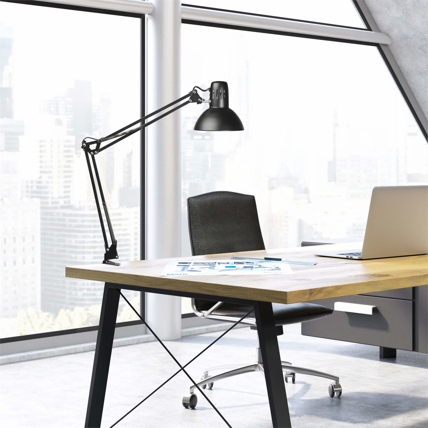 MAUL Lampada da scrivania LED MAULstudy, 850 Lumen, orientabile con braccio articolato, base a morsetto, colore Nero