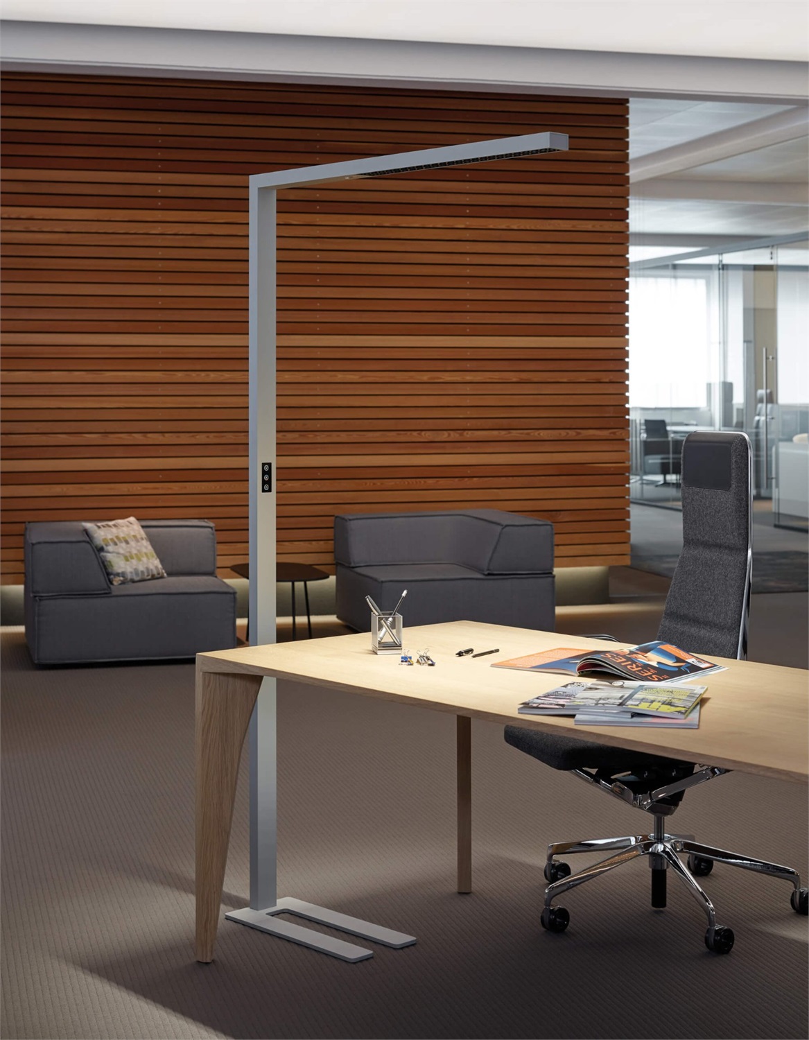 MAUL Lampada da Tavolo a LED MAULsirius Colour Vario, Dimmerabile, Alluminio Brillante RAL 9006, Temperatura di Colore 3000 - 5700 K