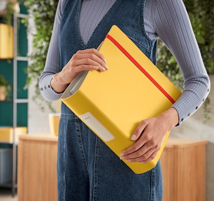 Leitz Cosy Active Raccoglitore A4 Giallo Caldo con Meccanismo a Leva 180°, Capacità 500 Fogli, Dorso 8,2 cm