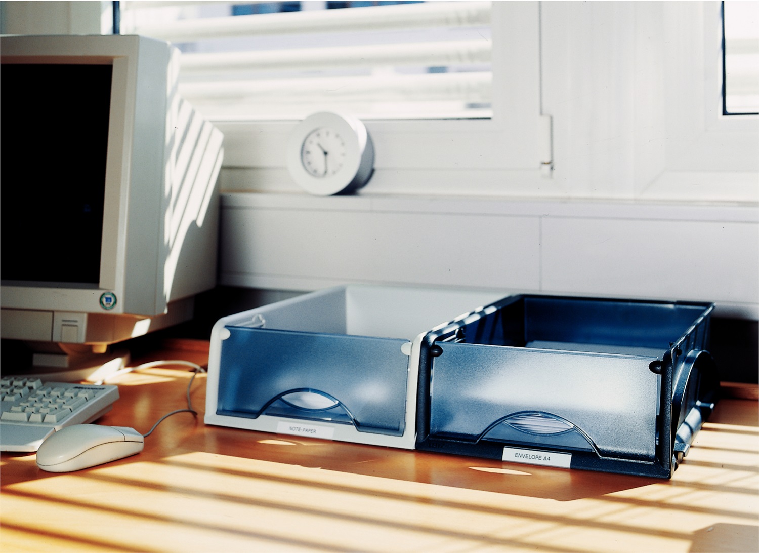 Leitz Vaschetta Portacorrispondenza Sorty A4 in Polistirene Riciclabile Nero - 25,5 x 36 x 11 cm