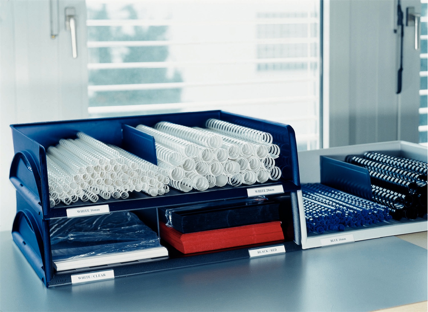 Leitz SORTY JUMBO Vaschetta portacorrispondenza A3 in polistirolo blu - 47 x 35 x 11 cm, con divisorio e portaetichetta