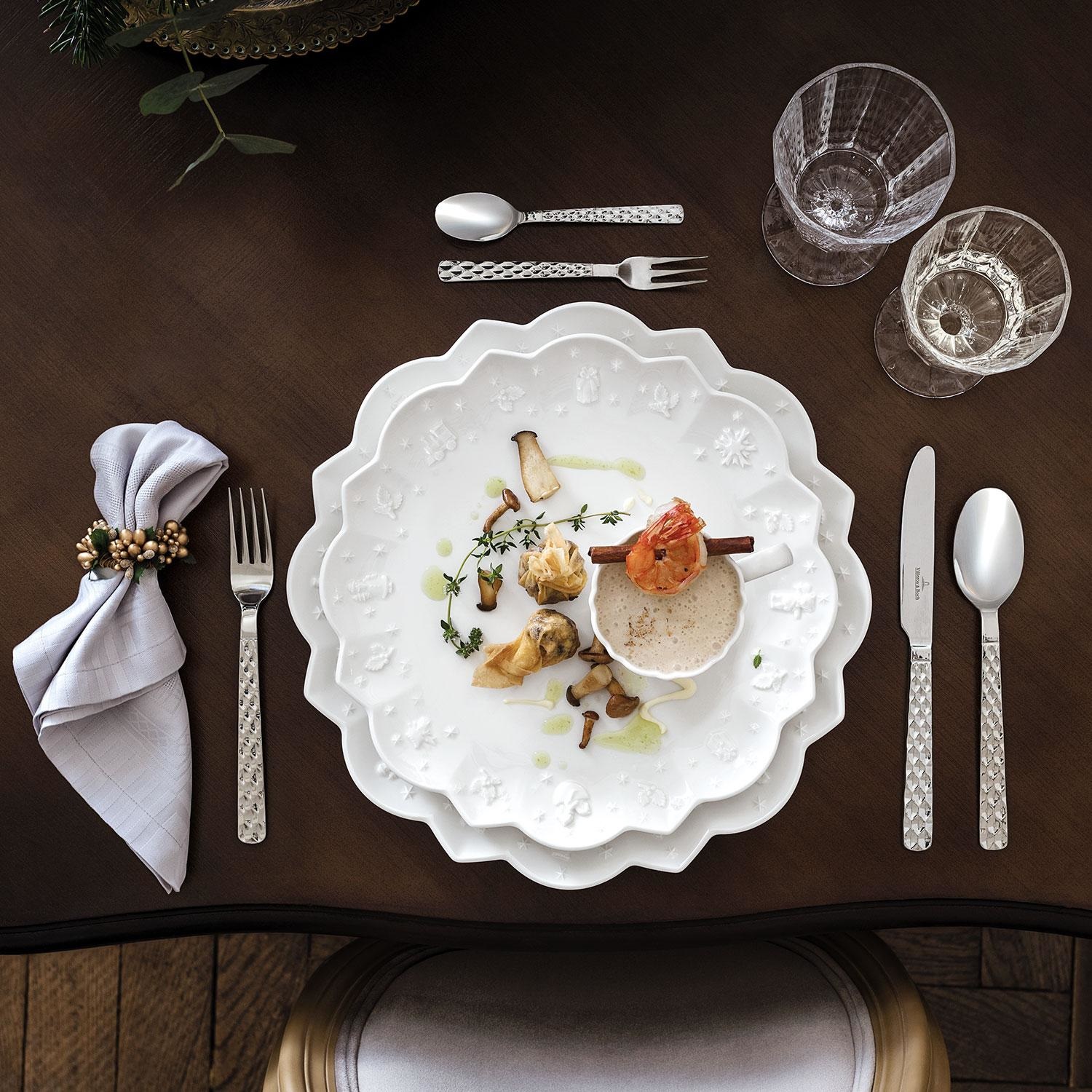 Villeroy & Boch Toy's Delight Royal Classic Piatto Piano 29,5 cm in Porcellana con Rilievi di Giocattoli