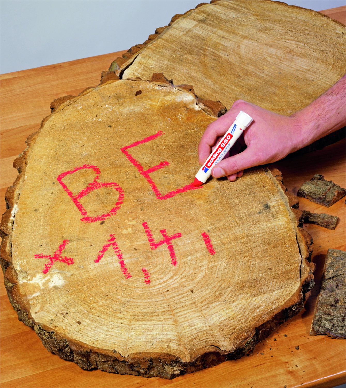 Edding 950 Marcatore a Cera Conica Nero 10 mm - Resistente all'Acqua e al Calore fino a 300°