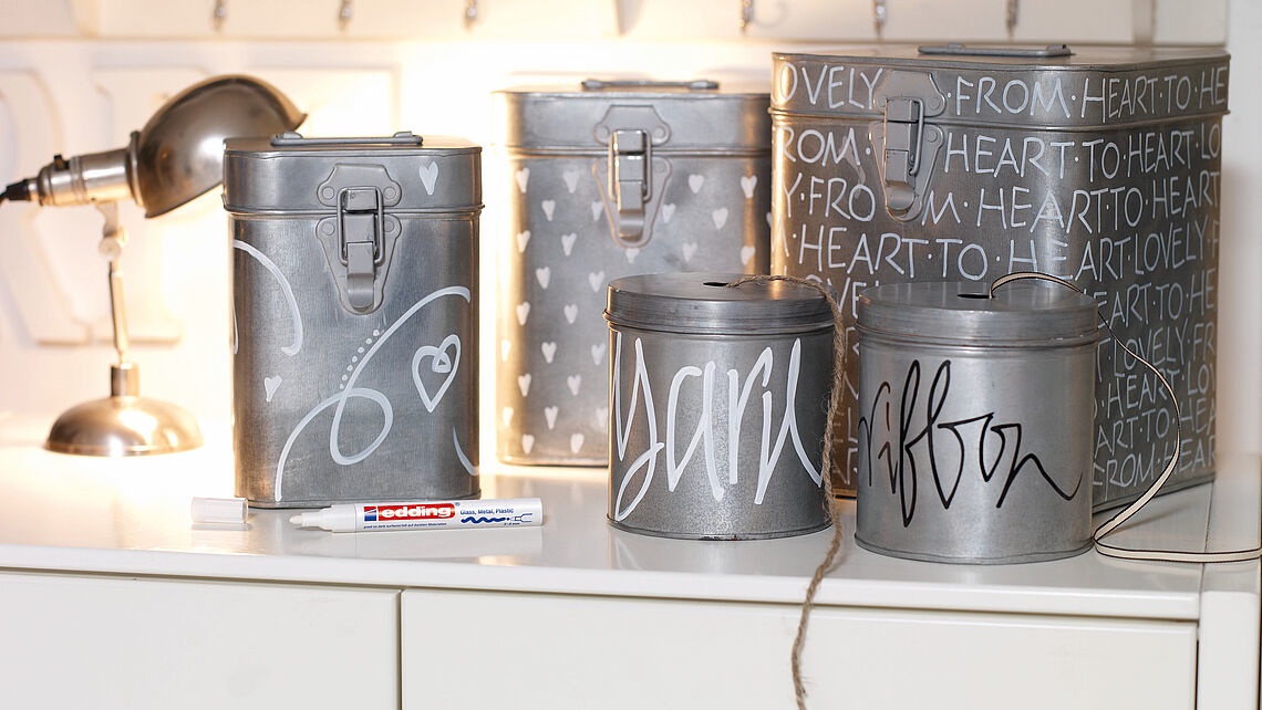 Edding 750 Marcatore a Vernice Verde Indelebile - Punta Rotonda 2-4 mm, Impermeabile e Alta Copertura