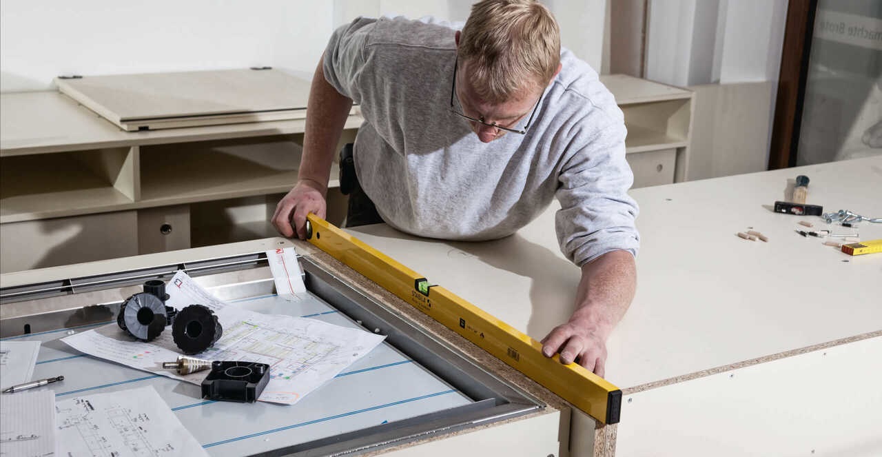 Stabila 2281 Livella a Bolla 30 cm Giallo - Design Moderno, Materiale Durevole, Uso Professionale e Domestico