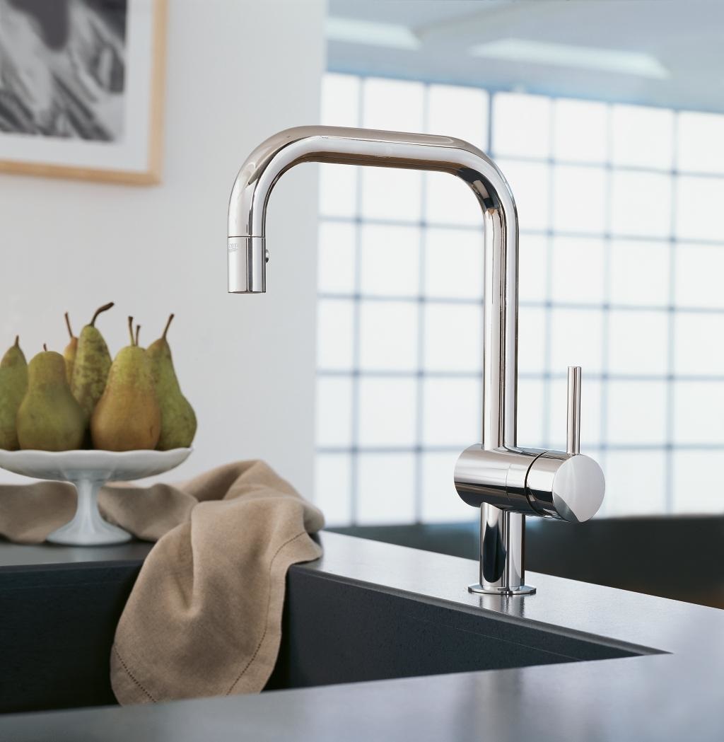 GROHE Minta 32321DC2 Miscelatore Monocomando per Lavello Cucina con Doccetta Estraibile, Supersteel, 2 Getti, Bocca a C Alta, Angolo di Rotazione 360°