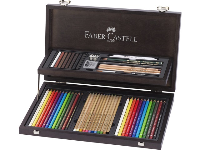 Faber-Castell 110084 - Astuccio in legno Art & Graphic Compendium, 53 pezzi con 12 matite colorate, 12 matite acquerellabili e 12 Pitt Pastels