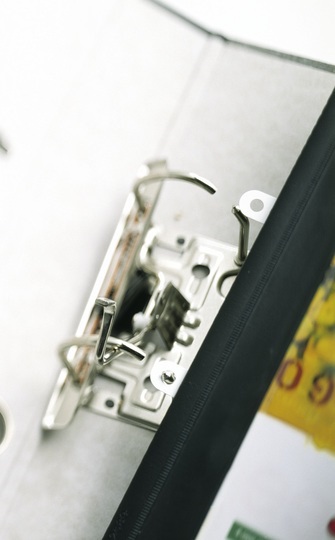 Durable 2589-01 Cartellina ad Aghi Durapus De Luxe A4 Nero con Fronte Trasparente e Retro Colorato, Confezione da 25 Pezzi