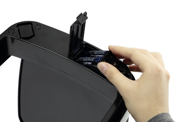 DURABLE Cestino No Touch con Sensore - 12 Litri, Argento Metallizzato, 24 x 24 x 43 cm