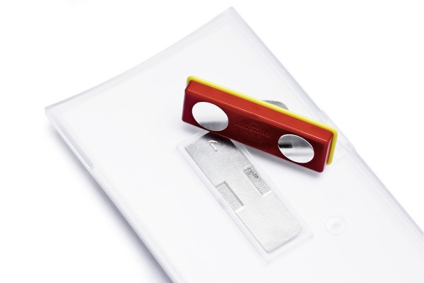 Durable 812319 Portanome Convesso in Acrilico con Magnete, 40x75 mm, Trasparente, Confezione da 25 Pezzi