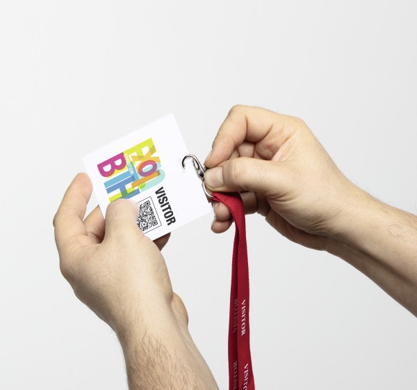 Durable 825802 Portanome per Visitatori - 97 x 86 mm, A4 Stampabile, Carta 120 gr, Confezione da 100 Pezzi