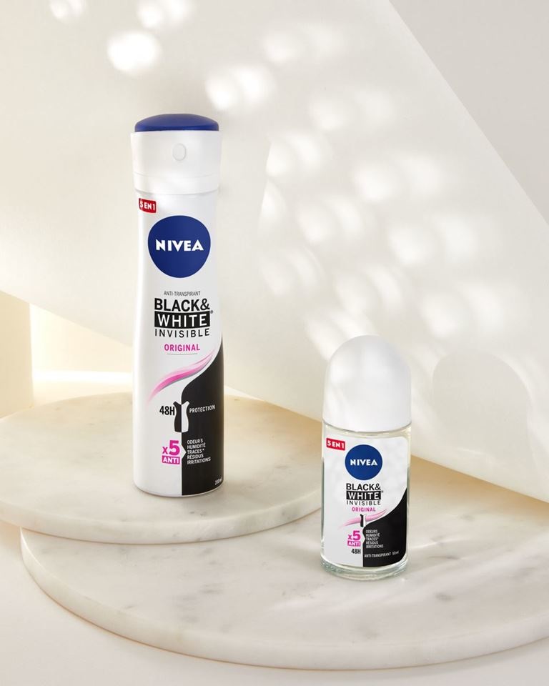 NIVEA Black & White Invisible Original Deodorante Roll-on Antitraspirante Donna 72h 50 ml