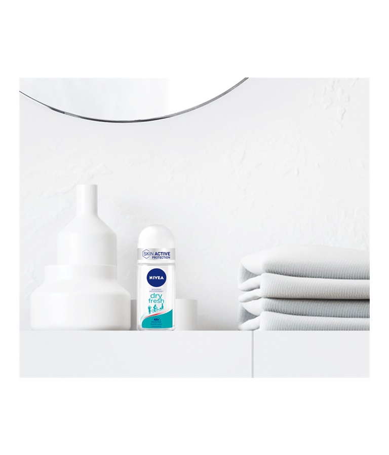 NIVEA Deodorante Roll-On Dry Fresh 50 ml - Protezione 48h con Formula Dual Active