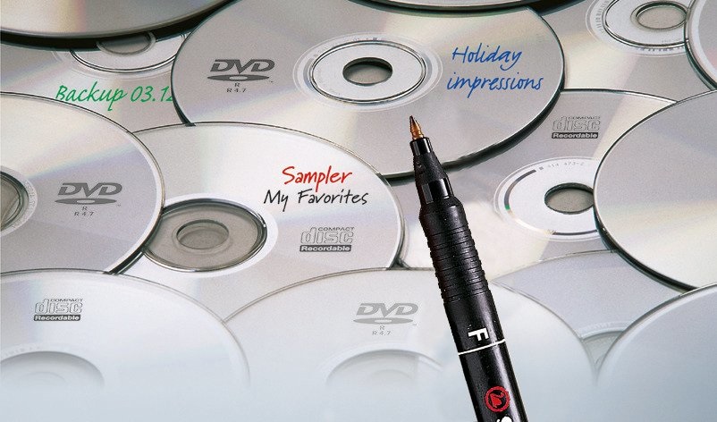 STABILO OHPen Universal Permanente - Marcatore con Punta Fine 0,7 mm - Astuccio da 8 Colori Assortiti - Inchiostro Indelebile per Superfici Lisce