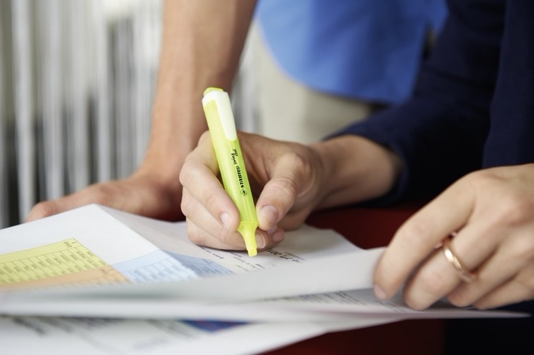 STABILO Evidenziatore Swing Cool - Astuccio da 4 colori assortiti - Tratto 1-4 mm - Tecnologia Anti-Dry-Out