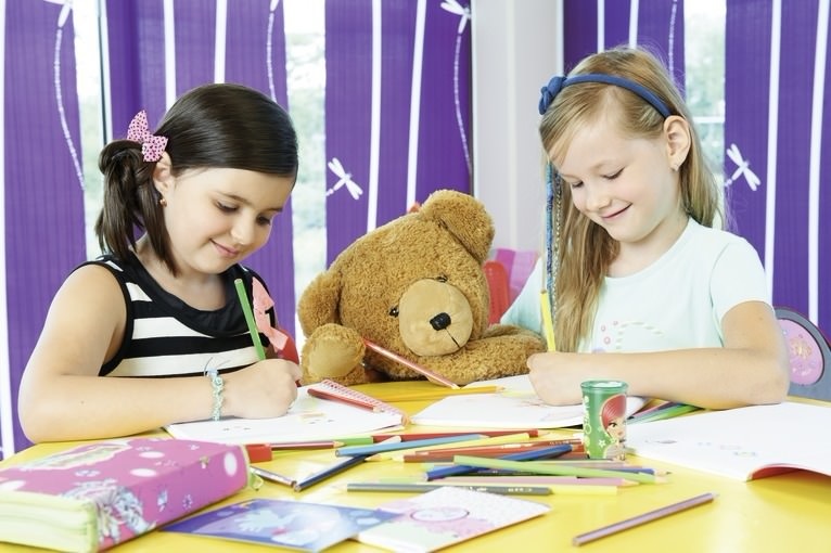 STABILO Color Matite Colorate Assortite - Astuccio da 12 (10 Base 2 Fluo) - Mina 2,5 mm per Alunni e Bambini