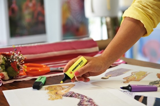 STABILO BOSS ORIGINAL Evidenziatore 4 pz Punta a Scalpello 2-5 mm Colori Assortiti con Tecnologia Anti-Dry-Out