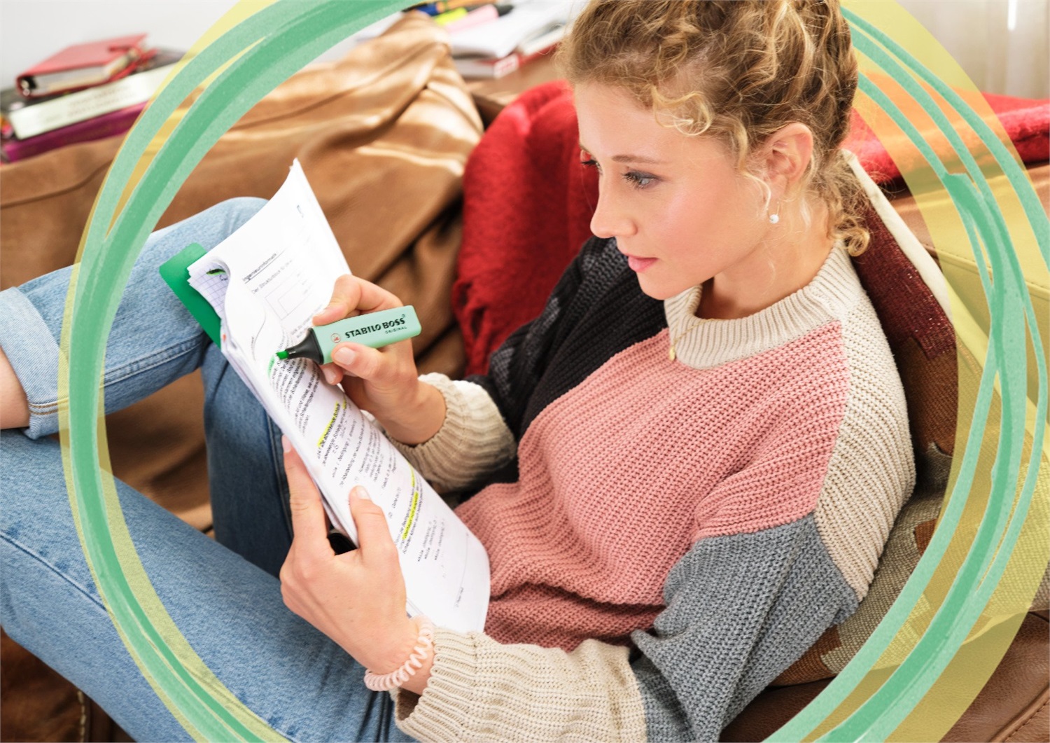 Stabilo BOSS ORIGINAL Evidenziatore Giallo - Confezione da 10 - Tratto 2-5 mm - Tecnologia Anti-Dry-Out