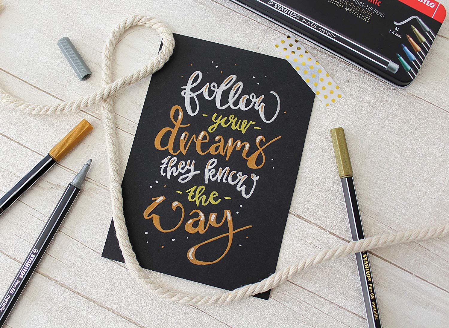 STABILO Pen 68 metallic - Pennarello Metallizzato Oro - Ideale per Decorazioni e Lettering - Confezione da 1 o 10 pz