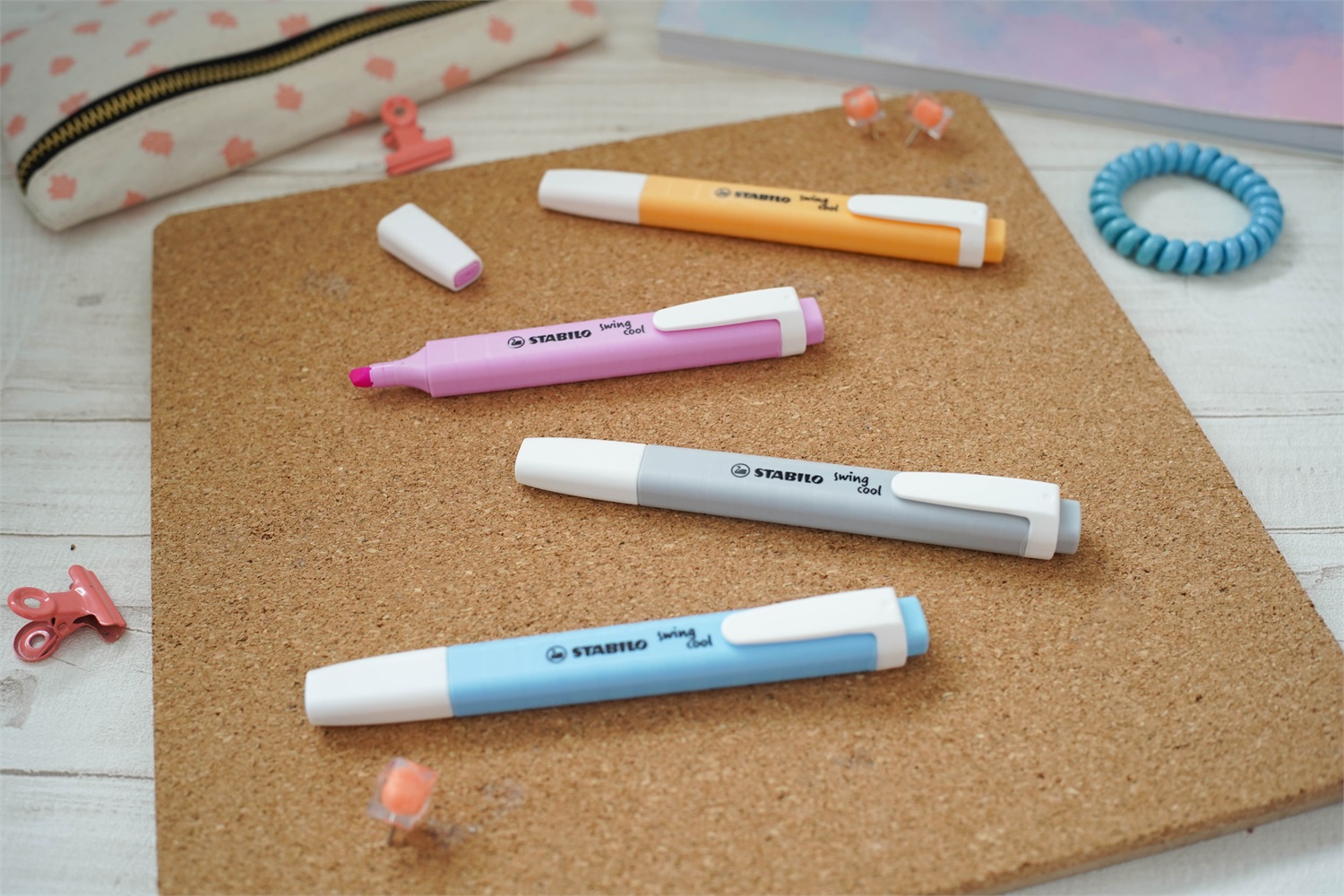 STABILO Evidenziatore Swing Cool Pastel Fucsia Freddo - Punta Smussata, Ampiezza Tratto 1 4 mm, Tecnologia Anti-Dry-Out