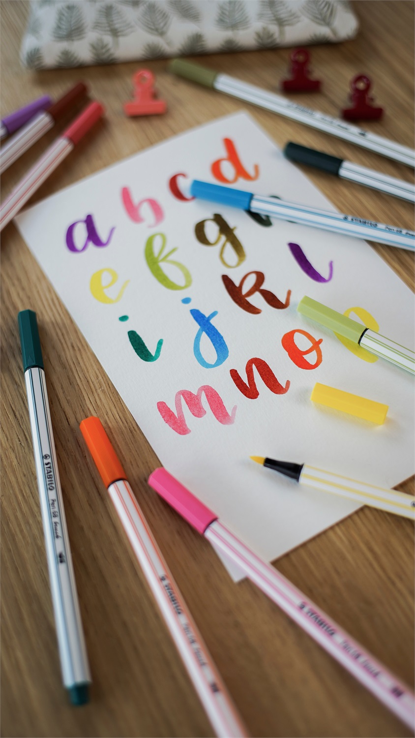 STABILO Pen 68 brush - Pennarello con punta a pennello M 1 mm - Ruggine (Rosso Terracotta) - Ideale per hand lettering