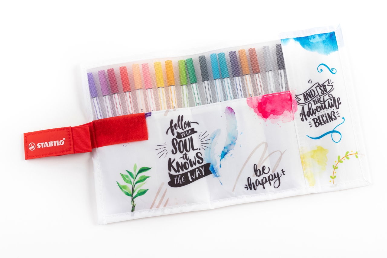 STABILO Pen 68 brush - Pennarello Premium con punta a pennello flessibile - Rotolo da 18 colori assortiti
