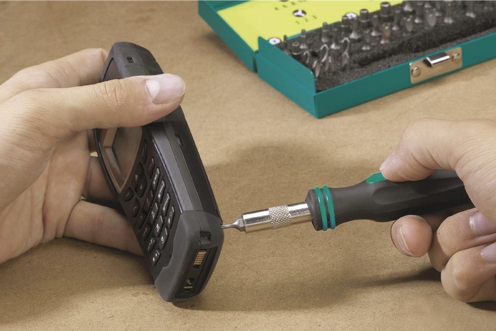 Wolfcraft Bit-box Safety 1386000 - Set di 31 pezzi con 30 inserti Solid (25 e 50 mm), Box in metallo, Portainserti e Avvitatore manuale