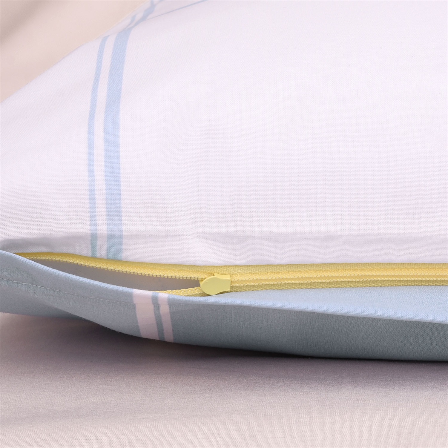 TOM TAILOR Biancheria da Letto a Quadri Blu e Bianchi in Cotone Renforce, 2 Federe 80x80 cm Lenzuolo 200x220 cm