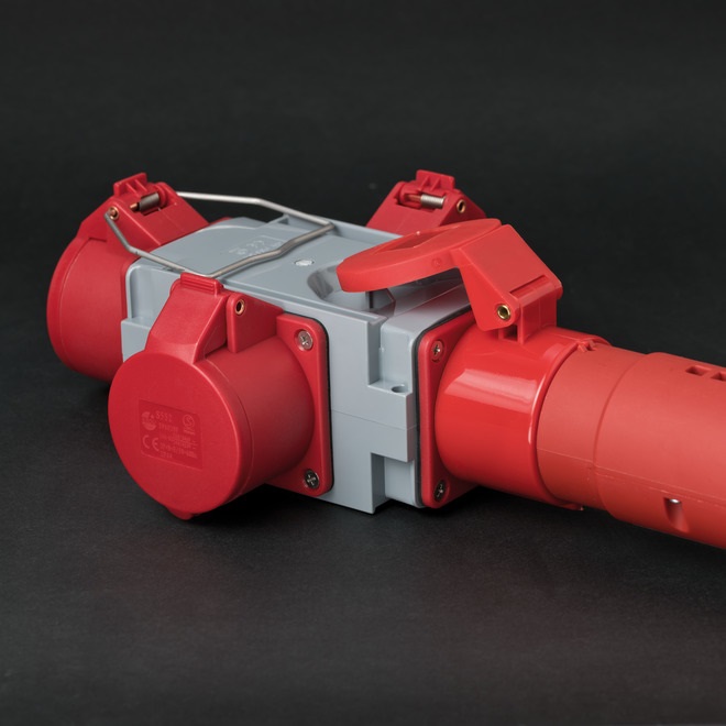 Brennenstuhl 1081640 Adattatore Distributore di Corrente IP44 - 1 Spina 3 Prese CEE 400 V/16 A per Cantieri, Grigio/Rosso