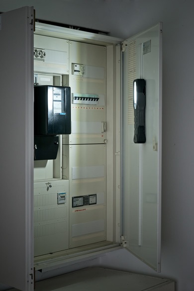 Brennenstuhl HL 1000A Lampada da Lavoro LED Ricaricabile, 1000 200lm, IP54, Fino a 24 Ore, Torcia con Magneti e Gancio, Cavo Ricarica USB