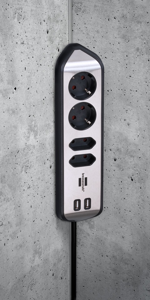 Brennenstuhl 1153590410 Ciabatta Angolare a 4 Prese con Superficie in Acciaio INOX, Funzione di Ricarica USB, 2 m, Interno, IP20, Nero/Argento