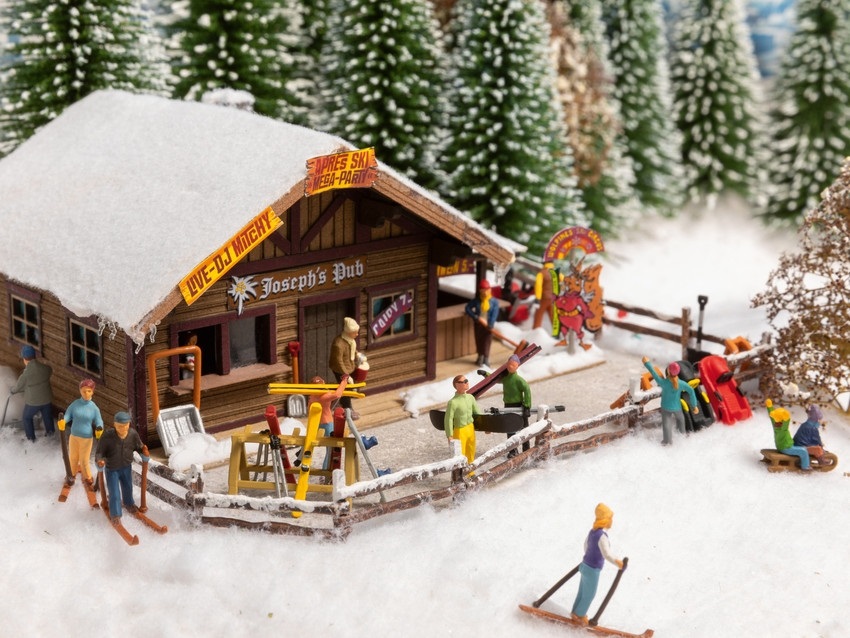 NOCH 16220 H0 Personaggi Invernali - Set di Figure per Paesaggi Realistici