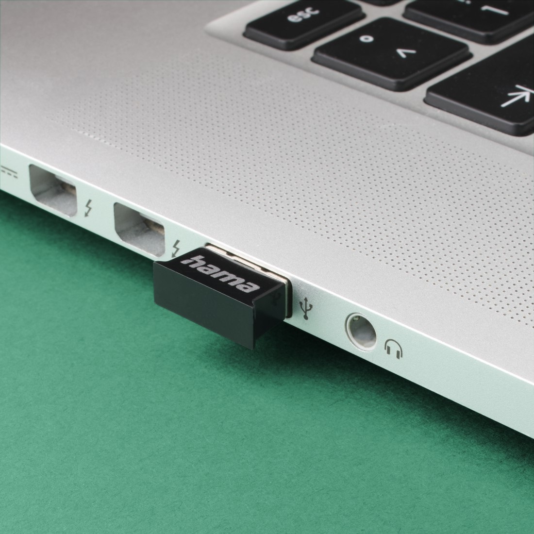 HAMA Adattatore Bluetooth 5.4 USB Classe 2 per Scambio Dati Wireless Universale