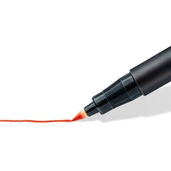 Staedtler Lumocolor 318 WP4 Marcatore Permanente Punta Fine 0,6 mm Assortiti (Nero, Blu, Verde, Rosso) - Astuccio da 4 Pezzi