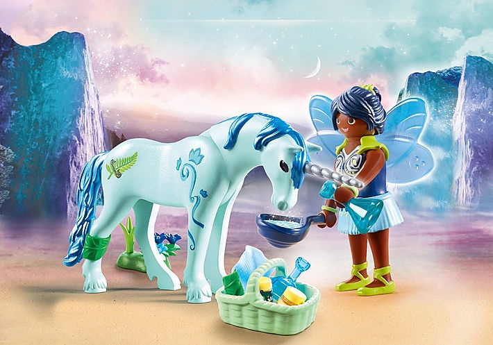 PLAYMOBIL Fairies 70656 - Unicorno con Fata Guaritrice e Accessori Magici per Bambini dai 4 Anni