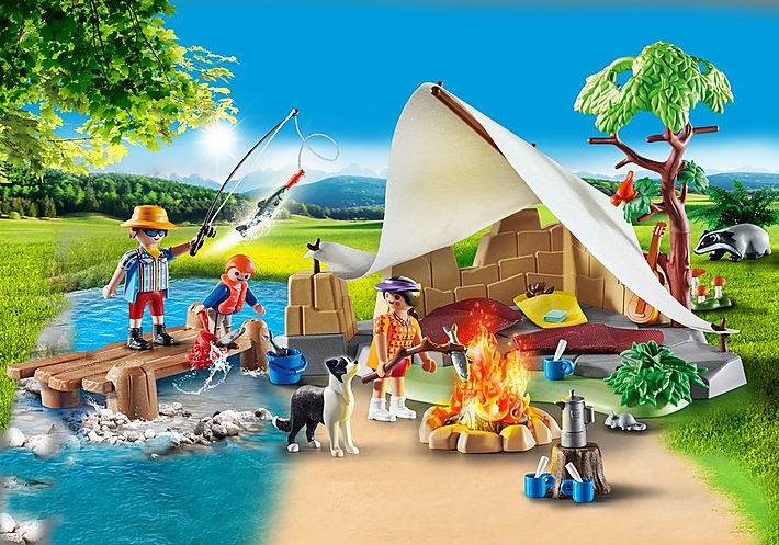 PLAYMOBIL Family Fun 70743 - Famiglia in Campeggio con Personaggi e Accessori per Avventure all'Aperto