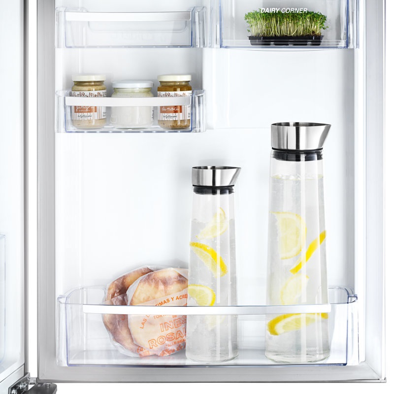 Blomus ACQUA Caraffa per Acqua 1,5 L in Vetro Trasparente e Acciaio Inox Spazzolato, Design Autoportante