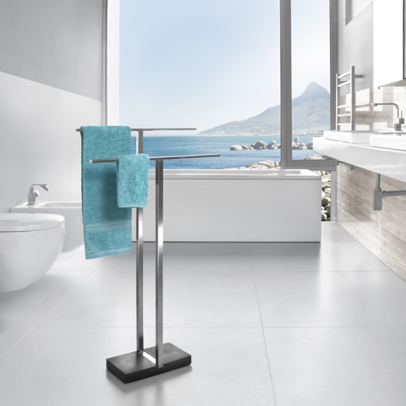 Blomus Menoto Porta Asciugamani da Terra in Acciaio Inox Spazzolato e Pietra Polimerica - Design Minimalista con Due Barre
