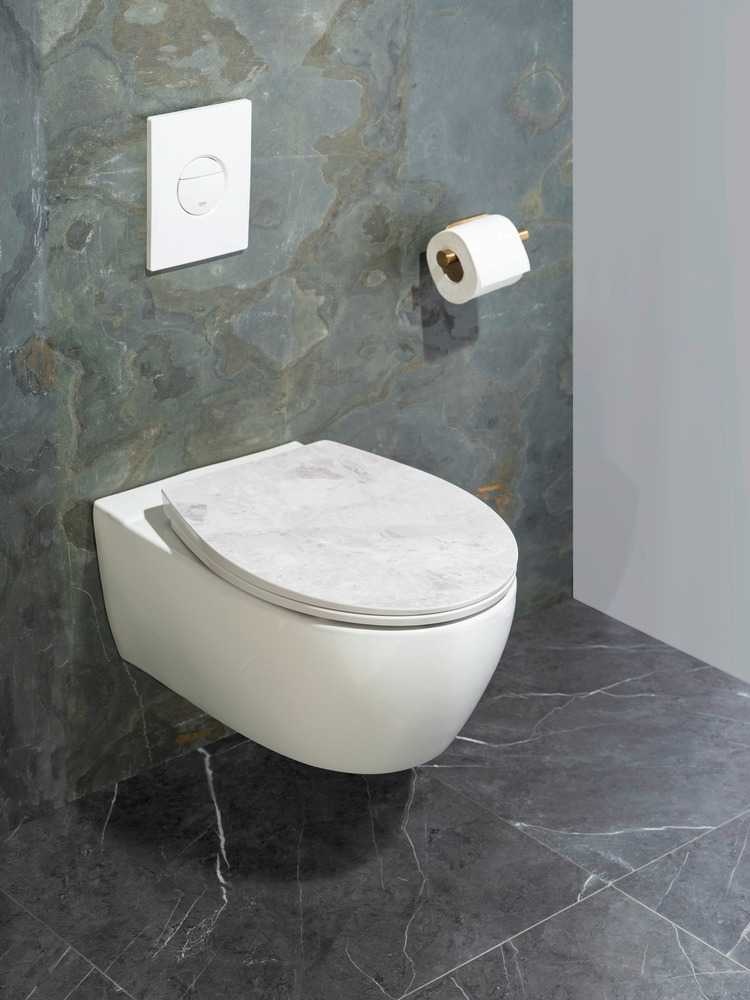 WENKO Sedile WC Grey Marble in Duroplast Antibatterico con Meccanismo di Abbassamento Automatico e Fissaggio Igienico Fix-Clip, 38 X 44,5 cm
