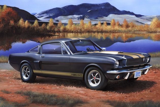 Revell Shelby Mustang GT 350 H Kit di Montaggio 1:24 - Colore Nero, Corpo Dettagliato con Cofano Mobile e Motore in Più Parti