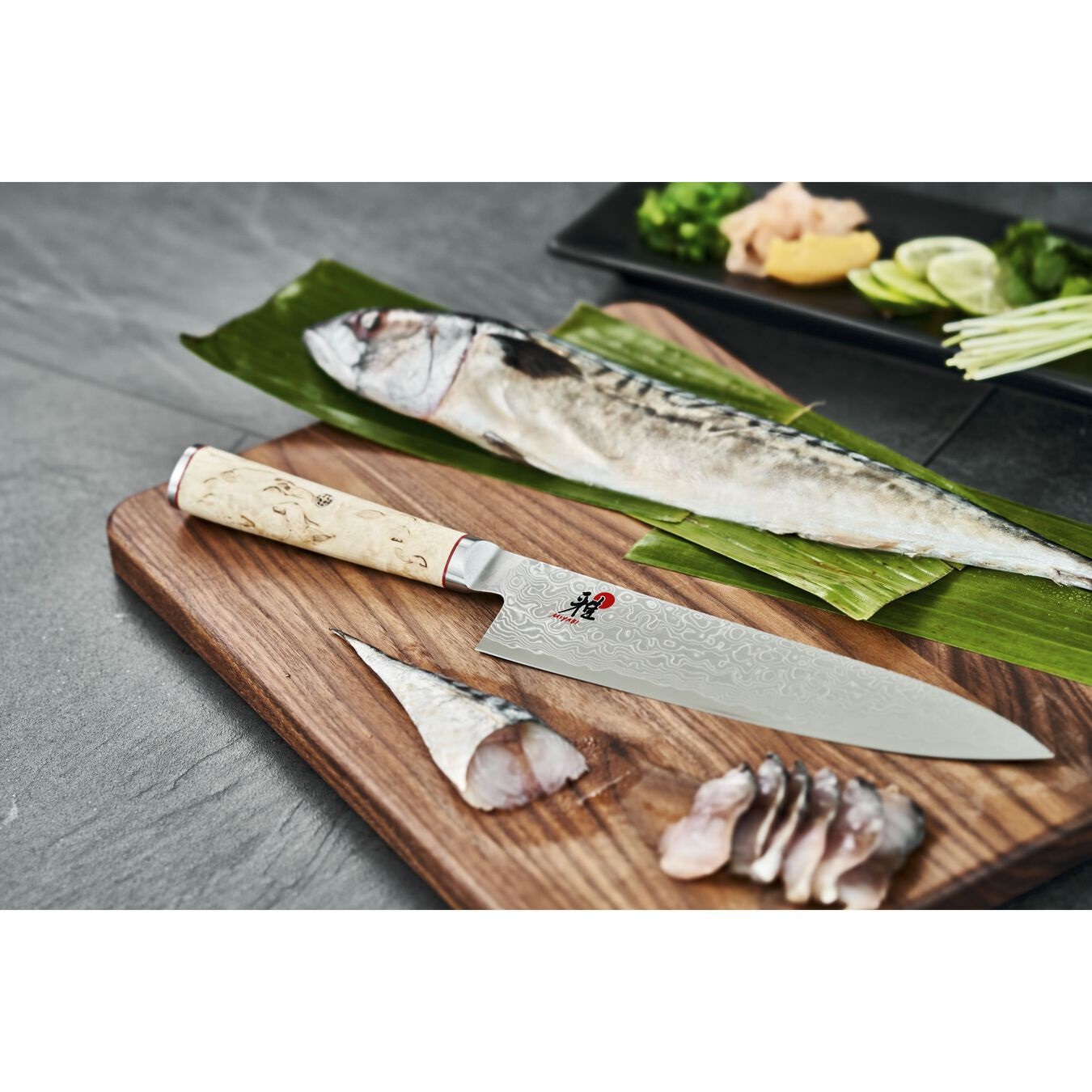 ZWILLING Miyabi 5000 MCD Coltello da Cucina Gyutoh - Lama 20 cm, Design Damascato, Acciaio